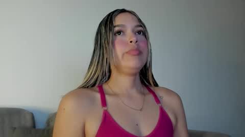   online show from 10/11/25, 12:21