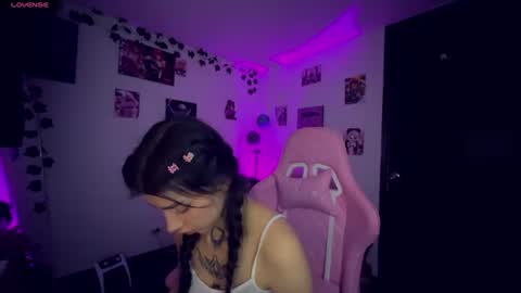CAMI  online show from 06/19/26, 09:24