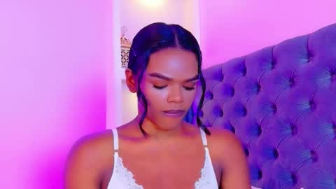 camiestrada online show from 11/30/25, 09:41