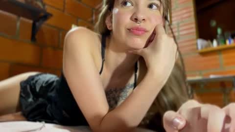 Snapshot of camii19y chatting on 09/13/25, 06:29 camii19y online show from 09/13/25, 06:29