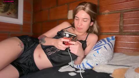 Snapshot of camii19y chatting on 02/10/26, 02:48 camii19y online show from 02/10/26, 02:48