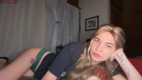 Snapshot of camii19y chatting on 02/20/26, 12:29 camii19y online show from 02/20/26, 12:29