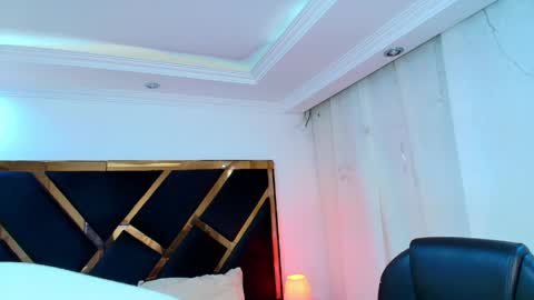 Camila Osorio online show from 04/17/26, 09:18