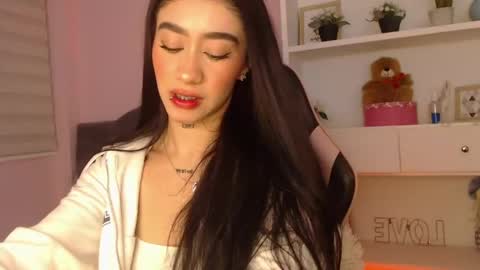 Snapshot of camiilaatorres chatting on 04/28/26, 06:13 camila online show from 04/28/26, 06:13