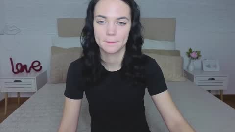 Camila online show from 11/25/25, 10:54