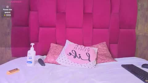 Snapshot of camila__bouzas chatting on 03/07/26, 10:45 camila__bouzas online show from 03/07/26, 10:45