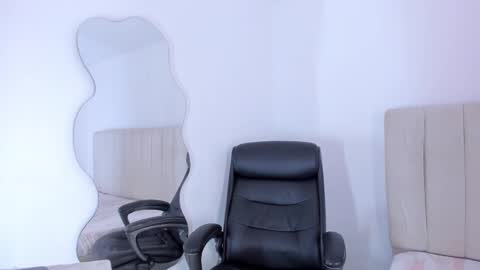 Cami online show from 02/25/25, 08:09