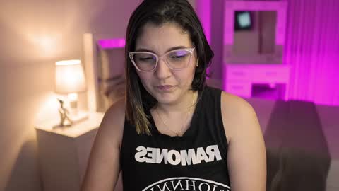 Camila buitrago online show from 12/15/24, 01:57