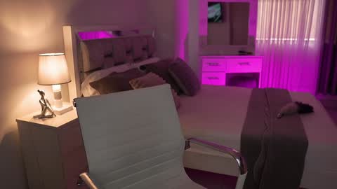 Camila buitrago online show from 12/21/24, 05:18