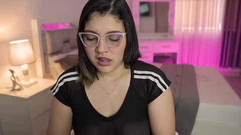 Camila buitrago online show from 12/25/24, 05:58