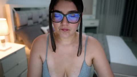 Camila buitrago online show from 11/08/25, 11:58