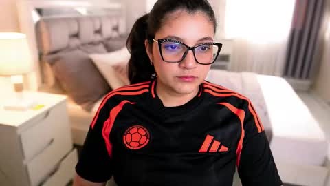 Camila buitrago online show from 11/16/25, 02:44