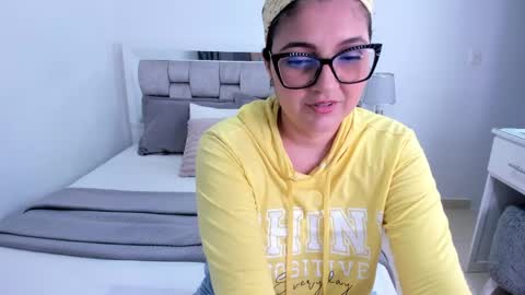 Camila buitrago online show from 05/27/26, 01:57