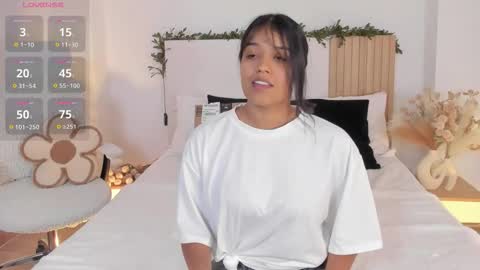 Snapshot of camila_bustamante_ chatting on 01/19/26, 02:54 camila_bustamante_ online show from 01/19/26, 02:54