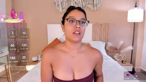 Snapshot of camila_bustamante_ chatting on 07/18/26, 04:11 camila_bustamante_ online show from 07/18/26, 04:11