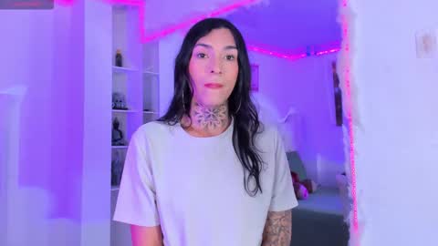  s online show from 10/10/25, 12:20