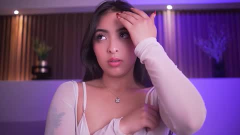 Camila online show from 11/21/25, 04:22