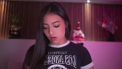 Camila online show from 12/18/25, 03:23