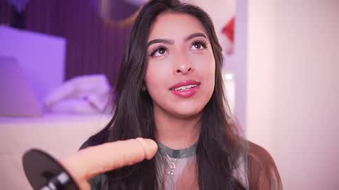 Camila online show from 03/09/26, 04:05