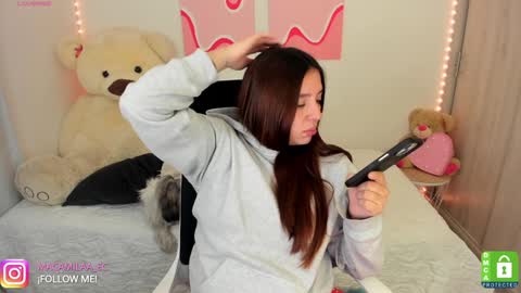 Snapshot of camila_ec2 chatting on 12/18/24, 11:19 C A M I online show from 12/18/24, 11:19