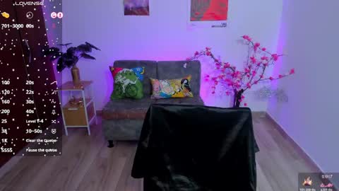 Snapshot of camila_harperr chatting on 04/28/26, 11:21 C A M I L A online show from 04/28/26, 11:21