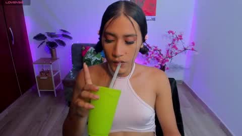 Snapshot of camila_harperr chatting on 06/02/26, 02:02 C A M I L A online show from 06/02/26, 02:02