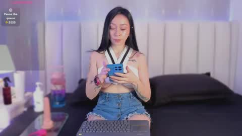 Snapshot of camila_harrington chatting on 05/07/26, 04:07 CAMI online show from 05/07/26, 04:07