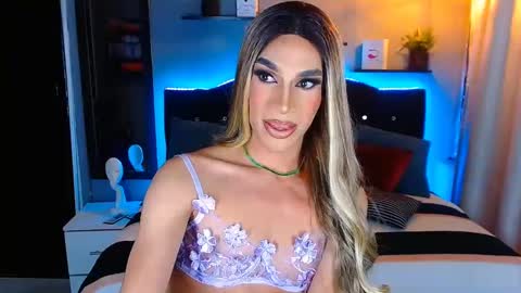 Camila online show from 01/24/25, 04:16