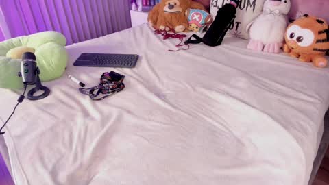 Snapshot of camila_matinez_ chatting on 01/03/25, 05:28 Camila online show from 01/03/25, 05:28