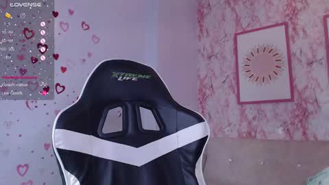 Snapshot of camila_pandora_ch chatting on 02/09/25, 05:33 Cami online show from 02/09/25, 05:33