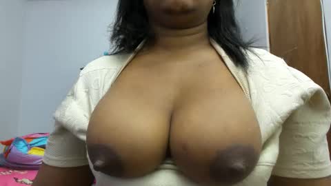 Camila online show from 09/11/25, 09:53