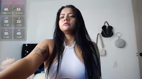 camila_torresss online show from 12/14/25, 12:21