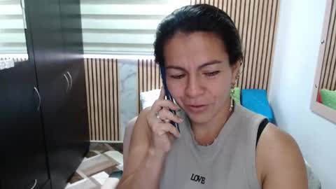Camila Vargas online show from 05/04/26, 09:33