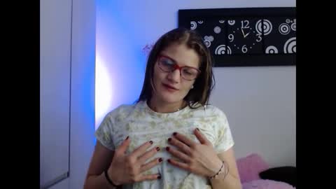 Camila ventura online show from 09/30/25, 06:57