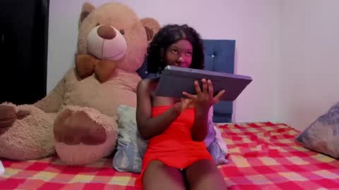 Snapshot of camila_vixen1 chatting on 04/25/26, 04:26 camila_vixen1 online show from 04/25/26, 04:26