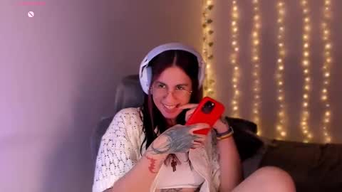 Snapshot of camilaalee chatting on 11/09/25, 05:17 CAMILAA LEE online show from 11/09/25, 05:17