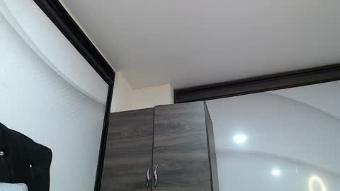 Camila online show from 11/01/25, 12:56