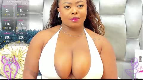 camila benitez online show from 09/13/25, 12:32