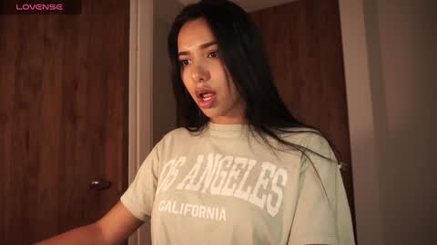 Camila online show from 03/12/25, 11:01