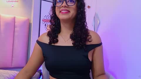 Camila online show from 04/11/26, 12:20