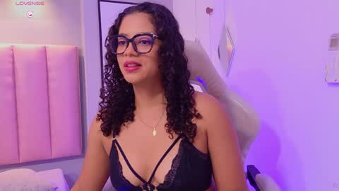 Snapshot of camilalevy chatting on 04/29/26, 12:20 Camila online show from 04/29/26, 12:20