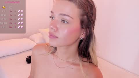 Camila Monroee  online show from 12/03/24, 05:01