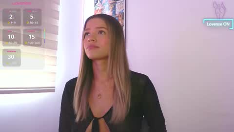 Camila Monroee  online show from 10/15/25, 02:39