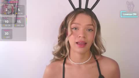 Camila Monroee  online show from 10/30/25, 02:29