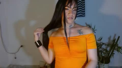 Snapshot of camilaparrisx chatting on 07/05/26, 02:07 camilaparrisx online show from 07/05/26, 02:07