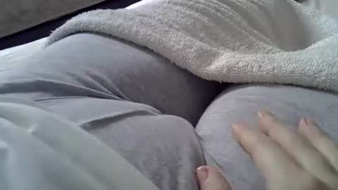 flash 50 tokens BIG CLIT  tits pussy. masturbation big clit 150 tokens fingers inside pussy 1000 tk  pump big clit 300 tk online show from 02/15/26, 06:59