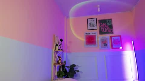 Camila  online show from 10/01/25, 11:38