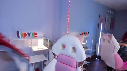 Camila  online show from 04/18/26, 07:07