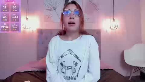 Camila online show from 09/09/25, 04:50