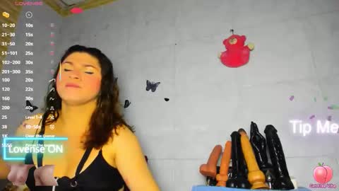 Snapshot of camilasexyhorny chatting on 05/17/26, 12:52 camilasexyhorny online show from 05/17/26, 12:52